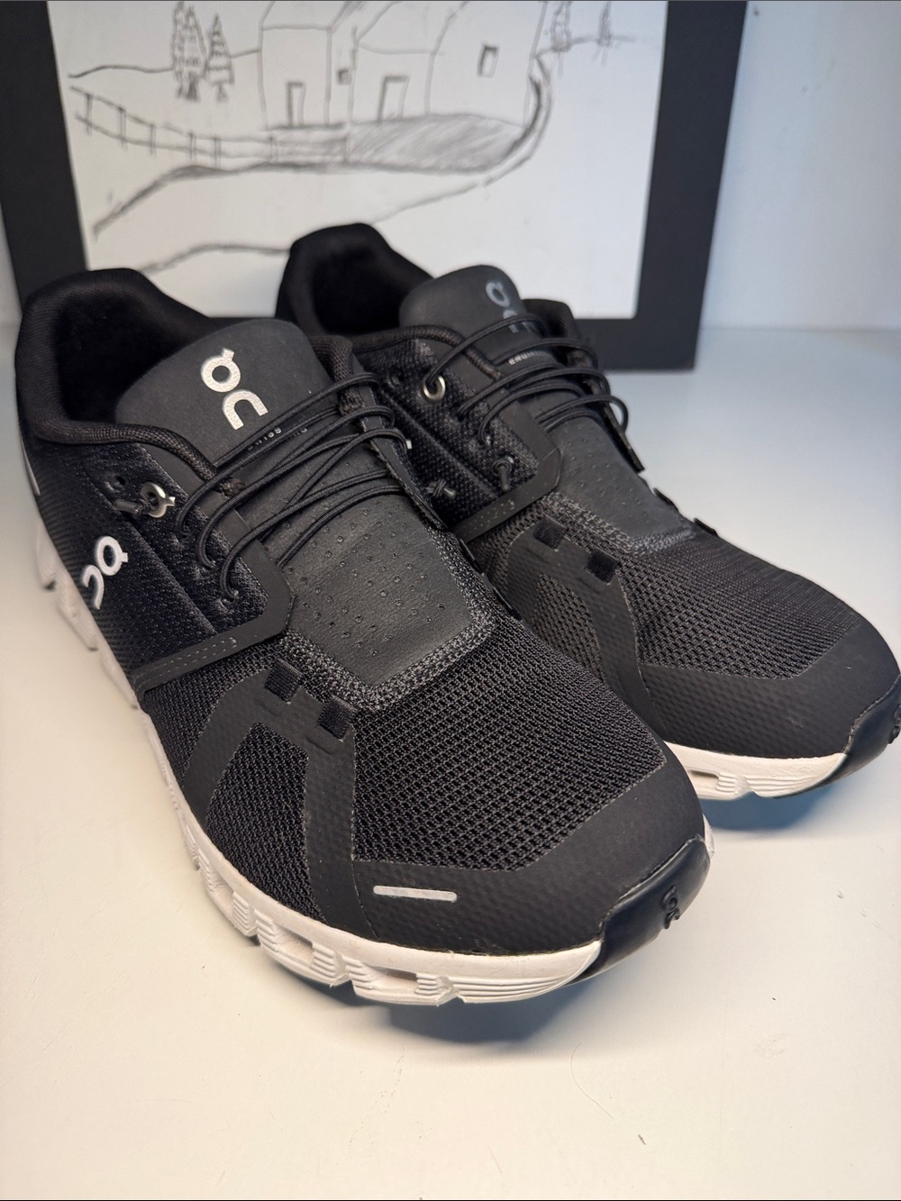On Cloud Running Shoes Women's Size US 10